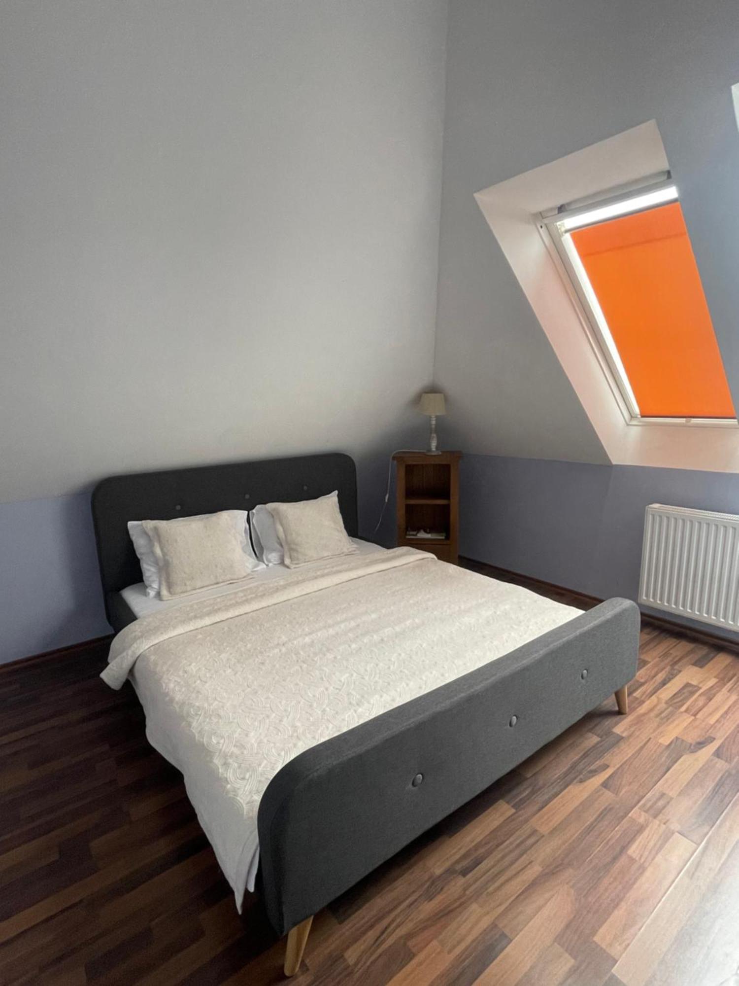 Palank Apartman Mosonmagyaróvár Exterior foto