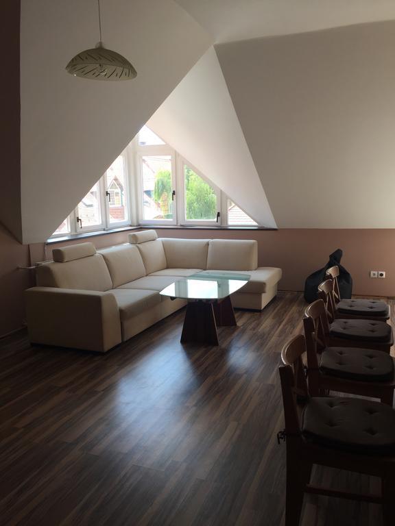 Palank Apartman Mosonmagyaróvár Exterior foto